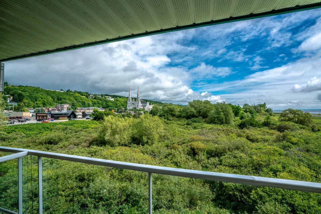 Quality Suites Sainte-Anne-de-Beaupre Bagian luar foto