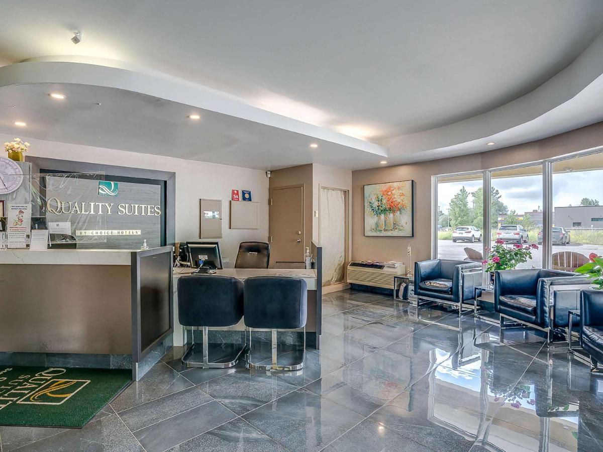 Quality Suites Sainte-Anne-de-Beaupre Bagian luar foto
